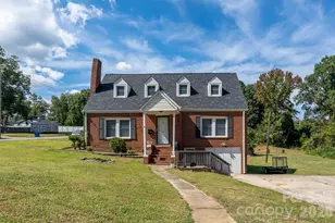 201 Cleveland Ave, Kings Mountain, NC 28086 - Photo 2
