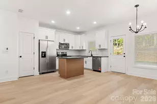 512 516 520 Carolyn Ln, Charlotte, NC 28213 - Photo 34