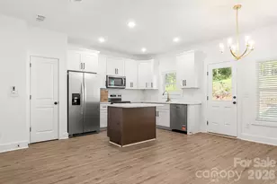512 516 520 Carolyn Ln, Charlotte, NC 28213 - Photo 4