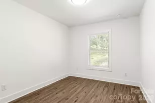 512 516 520 Carolyn Ln, Charlotte, NC 28213 - Photo 12