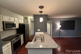 417 W 8th St, Charlotte, NC 28202 - Photo 2