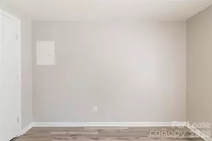 1624 Arlyn Cir, Charlotte, NC 28213 - Photo 10