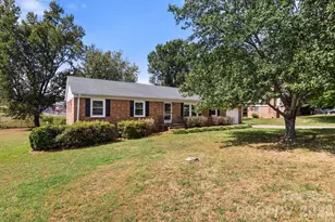 1005 Ramblewood Ln, Gastonia, NC 28056 - Photo 1