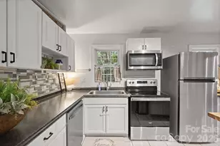 178 Collins Dr, Clyde, NC 28721 - Photo 10