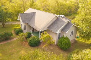 155 4th Ave NE, Catawba, NC 28609 - Photo 4