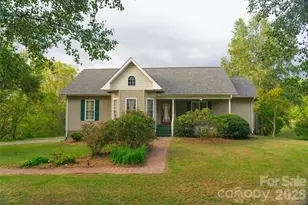 155 4th Ave NE, Catawba, NC 28609 - Photo 2