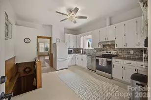 110 Burkemont Ave, Morganton, NC 28655 - Photo 12