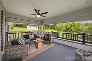 110 Burkemont Ave, Morganton, NC 28655 - Photo 6