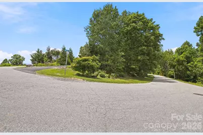 999 Perrion Avenue #18, Weaverville, NC 28787 - Photo 32