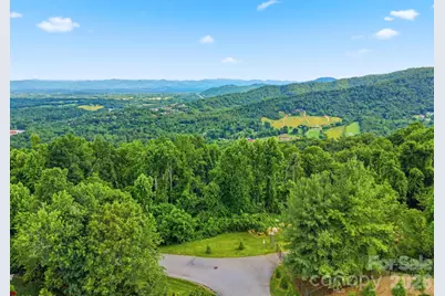 999 Perrion Avenue #18, Weaverville, NC 28787 - Photo 6