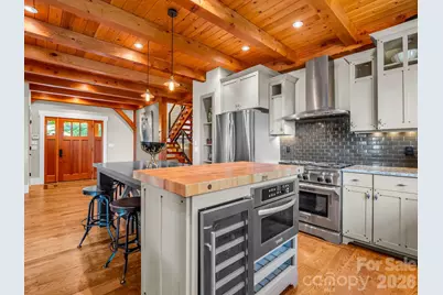 140 Settings Boulevard, Black Mountain, NC 28711 - Photo 14
