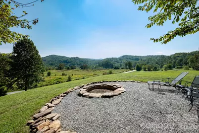 658 Pleasant Grove Church Road, Hendersonville, NC 28739 - Photo 2