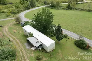 418 Green Valley Rd, Leicester, NC 28748 - Photo 2