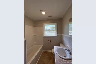 401 Jenny Street, Gastonia, NC 28054 - Photo 8