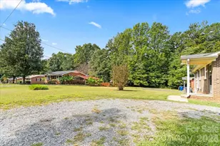 417 W Buckoak St, Stanley, NC 28164 - Photo 18