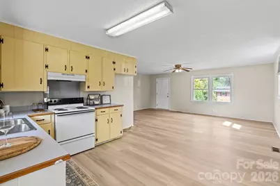417 W Buckoak Street, Stanley, NC 28164 - Photo 8