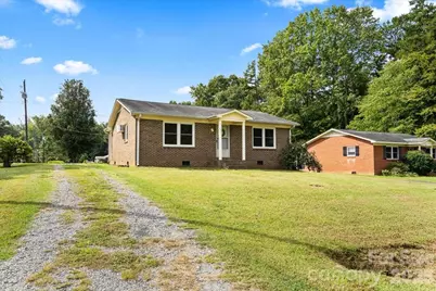 417 W Buckoak Street, Stanley, NC 28164 - Photo 4
