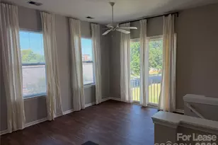 3475 Chagall Ct, Charlotte, NC 28205 - Photo 2