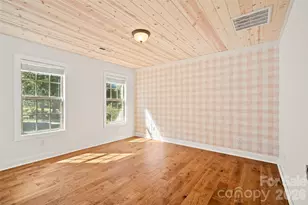 107 Berry Hill Dr, Hendersonville, NC 28791 - Photo 16