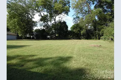 216 W 7th Street, Newton, NC 28658 - Photo 6