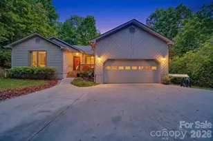 553 Soquili Dr, Brevard, NC 28712 - Photo 1
