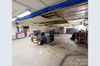 709 Berry Place SW, Lenoir, NC 28645 - Photo 22