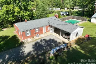 709 Berry Pl SW, Lenoir, NC 28645 - Photo 4