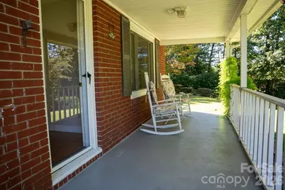 709 Berry Place SW, Lenoir, NC 28645 - Photo 6