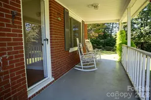 709 Berry Pl SW, Lenoir, NC 28645 - Photo 6