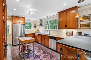 22 Manchester Dr, Asheville, NC 28805 - Photo 20