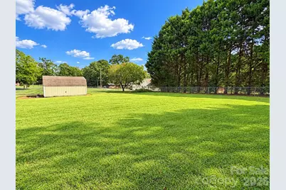 1677 Allen Lane, Conover, NC 28613 - Photo 2