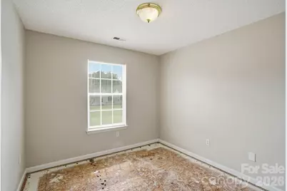 802 Almora Drive, Charlotte, NC 28216 - Photo 8