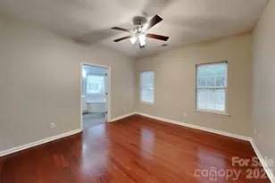 5611 Timbertop Ln, Charlotte, NC 28215 - Photo 10