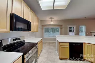 5611 Timbertop Ln, Charlotte, NC 28215 - Photo 8