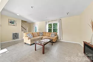 861 8th St Pl SE, Hickory, NC 28602 - Photo 4