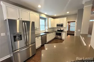 5618 Branthurst Dr, Charlotte, NC 28269 - Photo 8