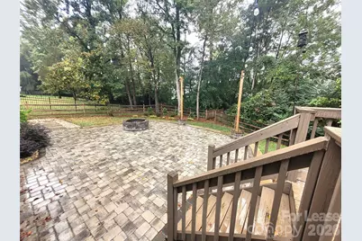 5618 Branthurst Drive, Charlotte, NC 28269 - Photo 24