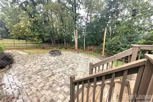 5618 Branthurst Dr, Charlotte, NC 28269 - Photo 24