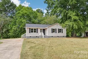 2199 Pacer Rd, Lancaster, SC 29720 - Photo 2