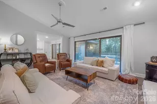 3525 Windbluff Dr, Charlotte, NC 28277 - Photo 8