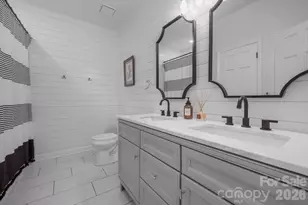 3525 Windbluff Dr, Charlotte, NC 28277 - Photo 24