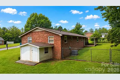 129 Automotive Lane, Hickory, NC 28601 - Photo 4