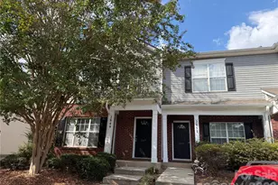 2849 Summergrove Ct, Matthews, NC 28105 - Photo 2