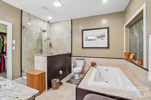 1000 Reems Cove Rd, Marshall, NC 28753 - Photo 24