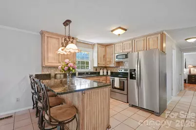 3328 Sulphur Springs Road NE, Hickory, NC 28601 - Photo 8