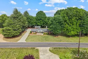 3328 Sulphur Springs Rd NE, Hickory, NC 28601 - Photo 40