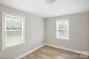 3129 Mathis Dr, Charlotte, NC 28208 - Photo 20