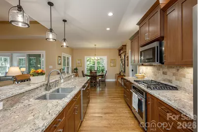 8 Manorwood Court, Flat Rock, NC 28731 - Photo 16