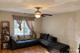 3513 Joel Turner Dr, Charlotte, NC 28216 - Photo 10