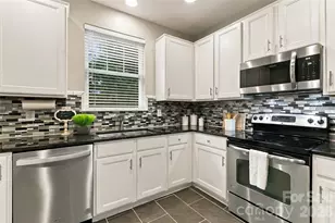 4214 Lawrence Daniel Dr, Matthews, NC 28104 - Photo 20